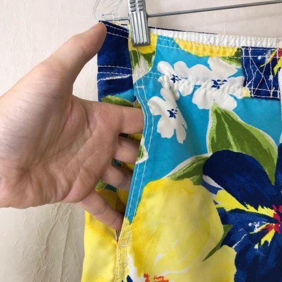 Abercrombie & Fitch Men's Floral Board Shorts M - Picture 5 of 15